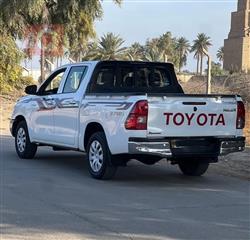 تويوتا هايلوكس